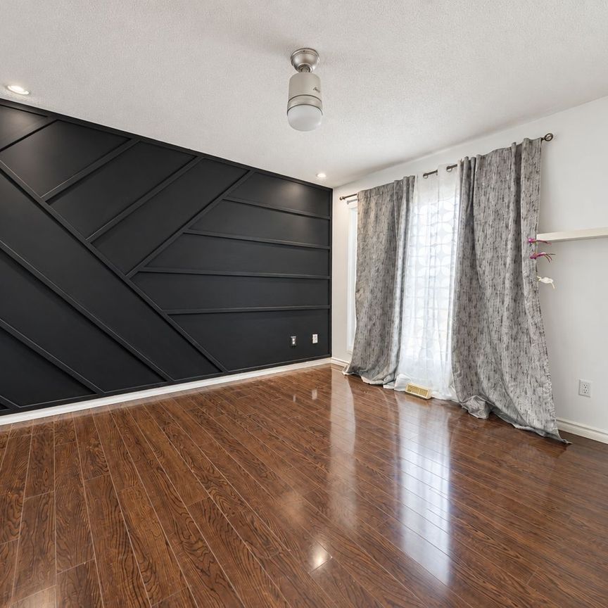 For Lease - 2371 Clearside Court, Pickering, Ontario - Photo 1
