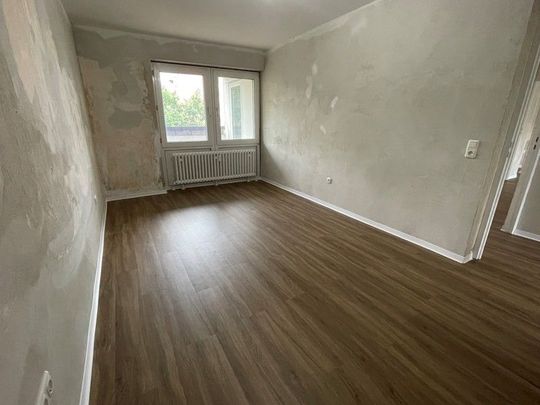 Großzügige 4-Zimmerwohnung mit Balkon - Photo 1