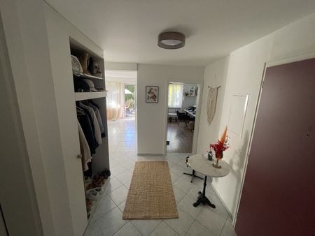 APPARTEMENT DE 3 PIÈCES À STETTLEN (BE), MEUBLÉ, TEMPORAIRE - Foto 4