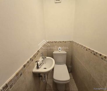 2 bedroom property to rent in Batley - Photo 6