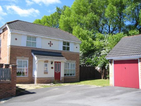 3 bedroom detached house to rent - Photo 5