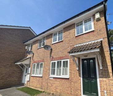 2 bedroom end of terrace house to rent - Photo 2