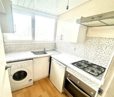 2 Bedroom Apartment To Let - Photo 4