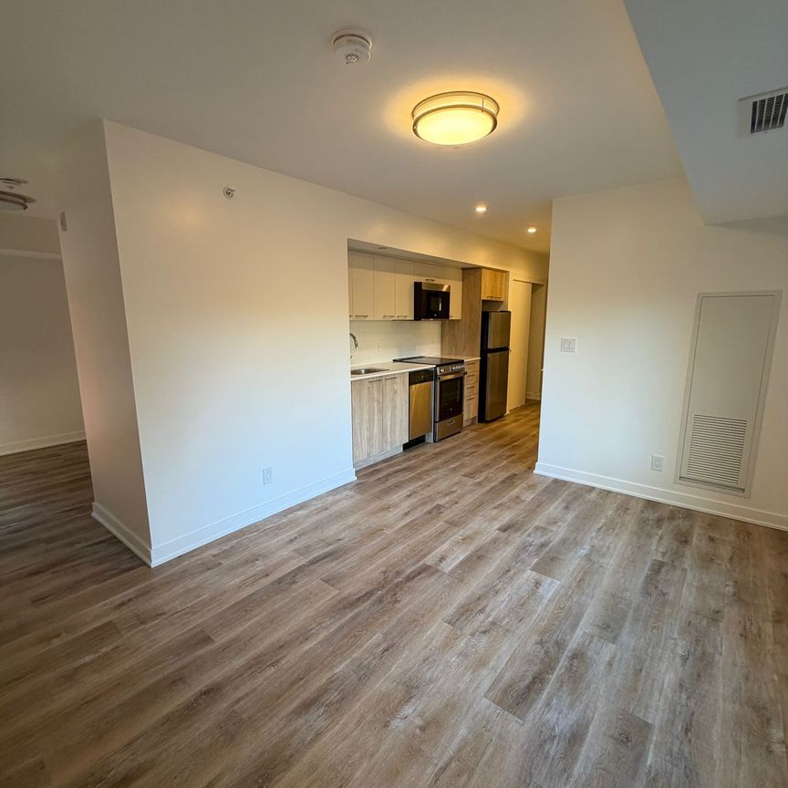 29 Robinson Ave, Ottawa, ON - Photo 1