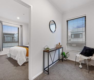 Sunny Corner Home - Photo 1