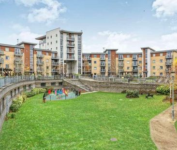 Kelvin Gate, Bracknell, RG12 - Photo 6