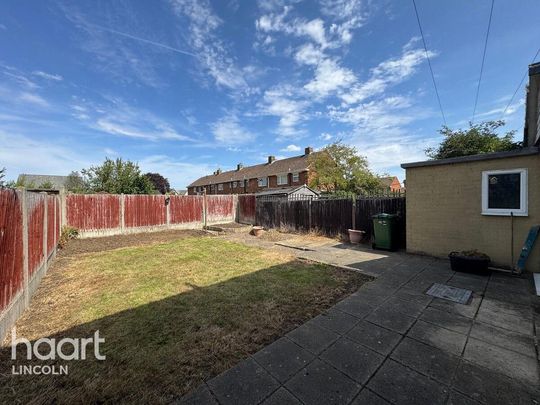 2 bedroom semi-detached house to rent - Photo 1