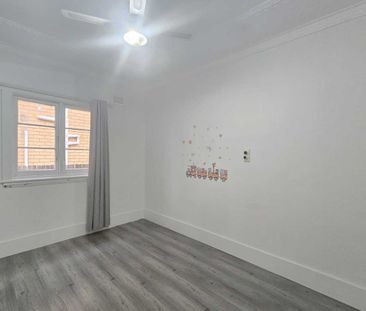 Recently Updated 4 Bedroom Home! - Photo 3