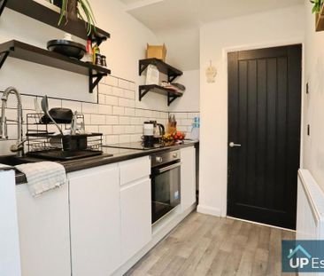 3 bedroom terraced house to rent - Photo 4