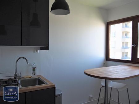 Location Appartement 1 pièce 33m² ANGERS 49100 - Photo 2