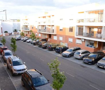 Apartment T3 in Camarate, Unhos e Apelação, Loures - Photo 4
