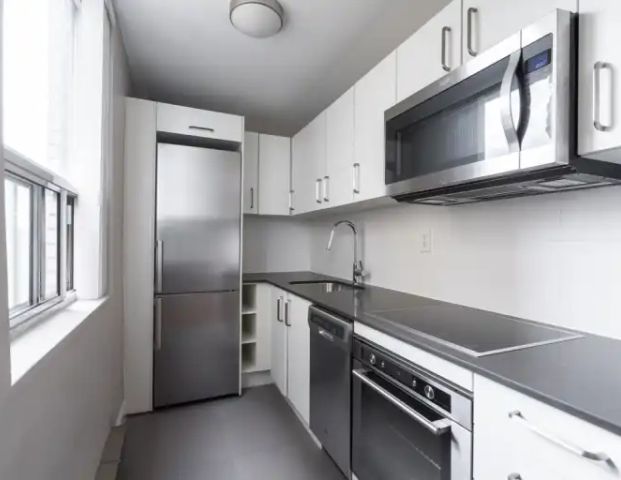 188 Jameson Avenue | 188 Jameson Avenue, Toronto - Photo 1