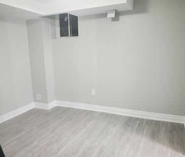 For Lease - 18 Bachelor Street, Brampton, Ontario - Photo 6
