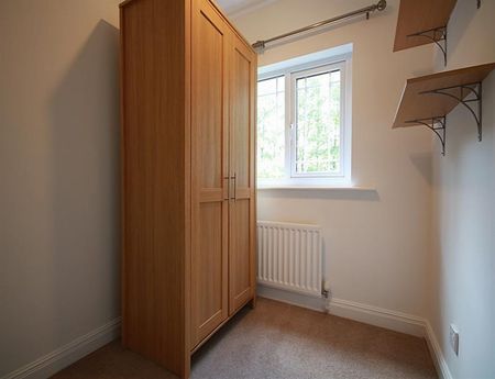 3 Bedroom Semi Detached To Let - Photo 2