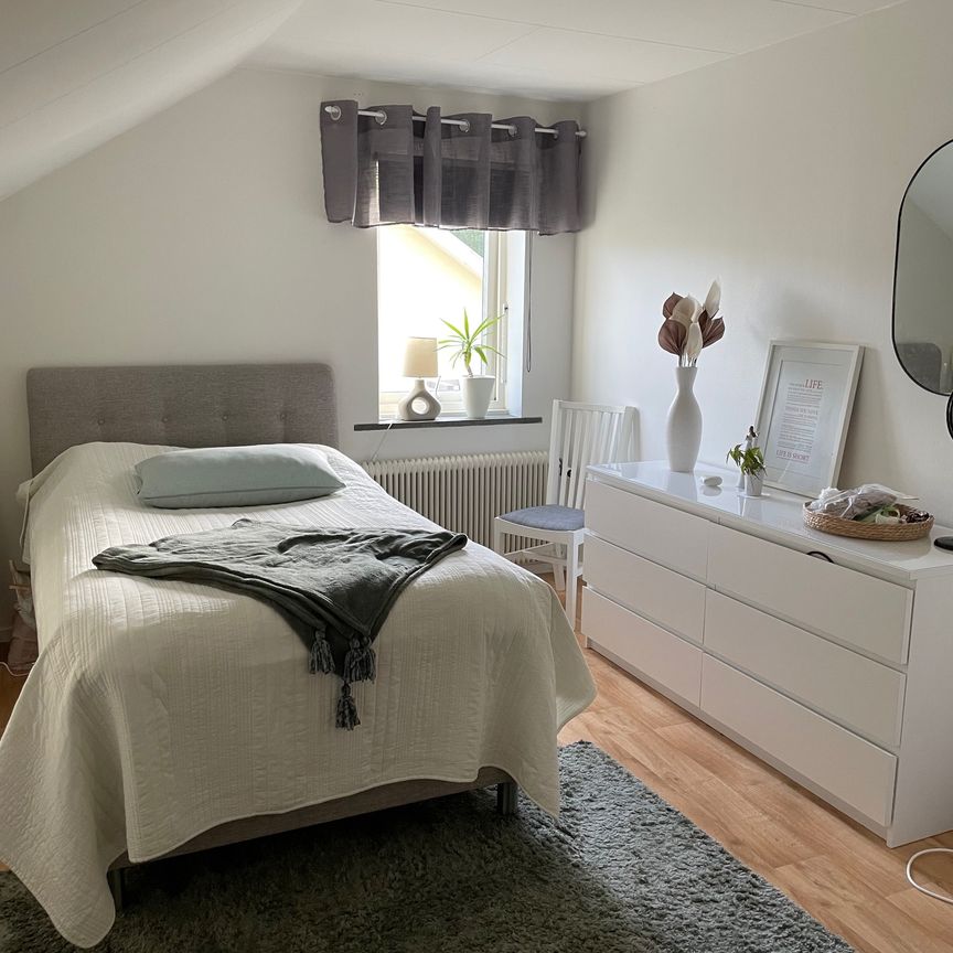 Villagatan 1B - Foto 1