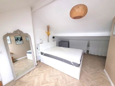 Location Appartement 2 pièces 49m² LILLE 59160 - Photo 3