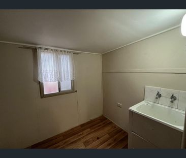 74 Bertha Street, Goodna, Qld 4300 - Photo 6