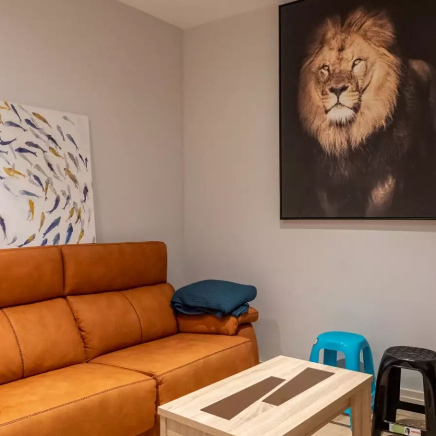 2-bedroom apartment for rent in Embajadores, Madrid. - Foto 1