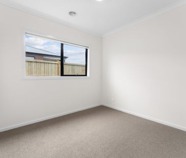 Plenty Of Room For The Kids To Play - Photo 1