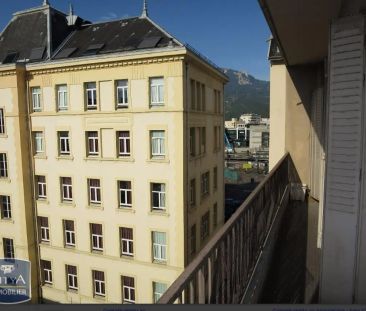 Appartement à louer 3 pièces 77.59m² - Photo 3