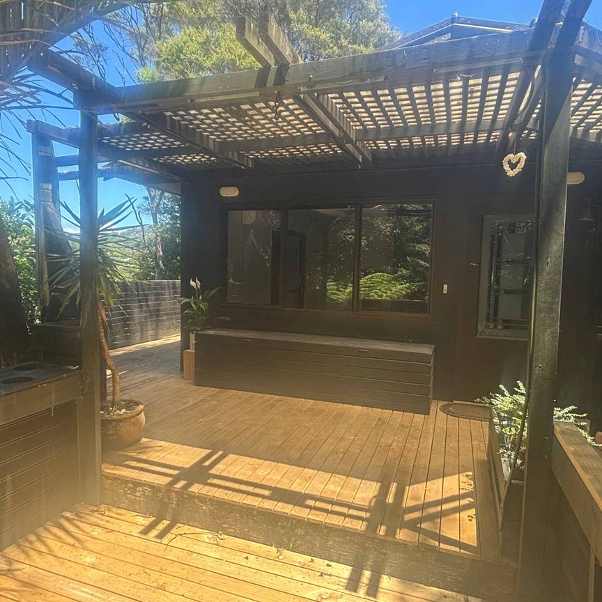 Tranquil 3 bedroom with Beautiful views - Photo 1