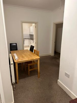 Room in a Shared Flat, Goodhall St, NW10 - Photo 1
