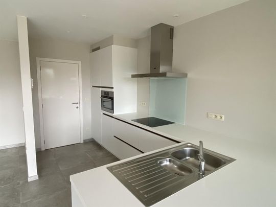 Recent appartement op wandelafstand van het centrum - Photo 1