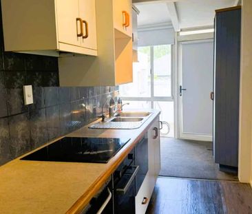 Easy Living - Photo 2