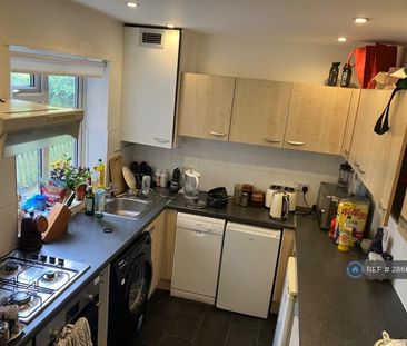 3 bedroom terraced house to rent - Photo 5