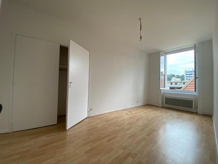 : Appartement 32.0 m² à SAINT ETIENNE - Photo 3