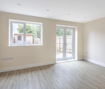 2 bedroom semi-detached house to rent - Photo 1