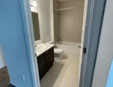 411 - 95 DUNDAS STREET S | 411 - 95 DUNDAS STREET S, Oakville - Photo 1