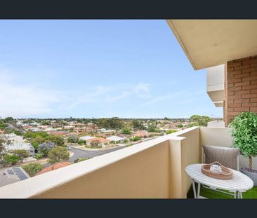 Modern Comfort in the Heart of East Victoria Park - Photo 3