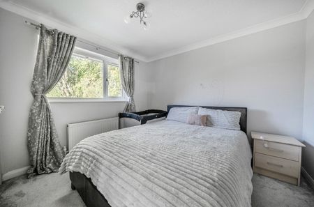 The Close, College Town, Sandhurst, Berkshire, GU47 - Photo 5