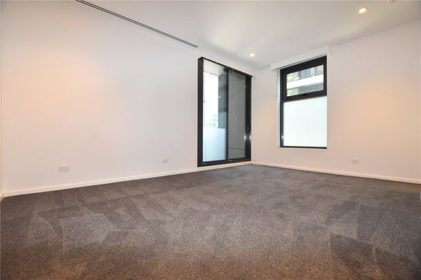 1307/151 City Road - Photo 1