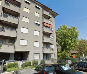 Bilocale con posto auto scoperto a Monza - Photo 1