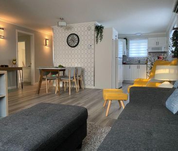 Logement spacieux et ensoleillé (32 jours + ou Bail) - 14 Octobre - Photo 3