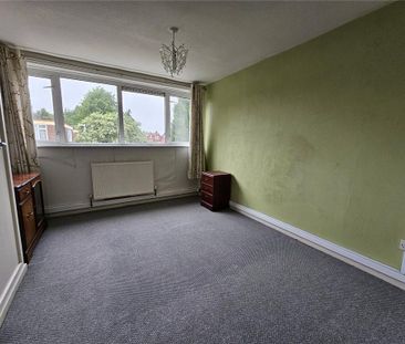 2 bedroom maisonette to rent - Photo 2
