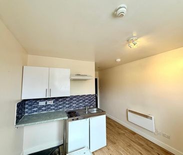 Studio to rent - Photo 3