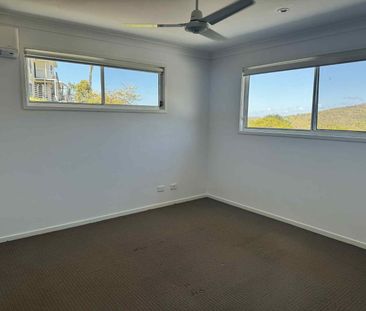 Spacious Two-Storey Family Home – Quiet Location, Modern Comforts - Photo 4