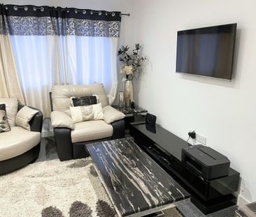 3 bed semi-detached house to rent in Potters Drive, Great Yarmouth,... - Photo 3