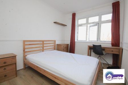 1 Bedroom Room in Flat Share To Rent - Photo 3