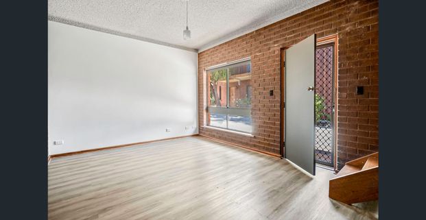 2 Bedroom Townhouse in Quiet Location - Photo 1