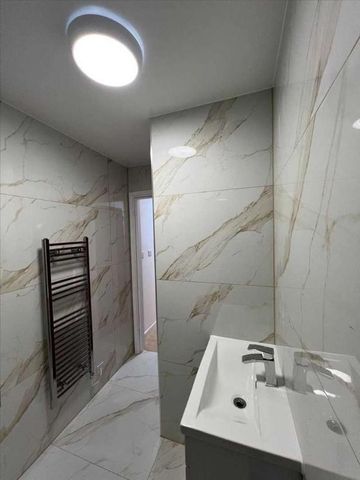 Faversham Road, Kennington, TN24 - Photo 5