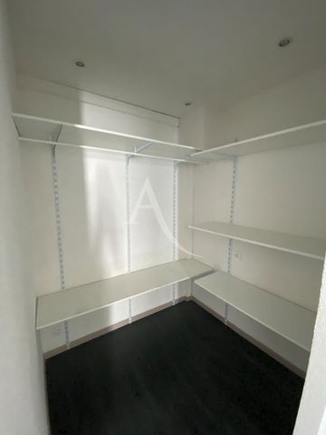 Location Appartement 3 pièces 71m² - Photo 5