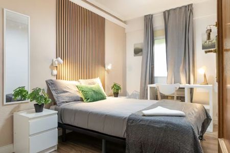 Paseo de los Jesuitas, Madrid, Community of Madrid 28011 - Foto 2