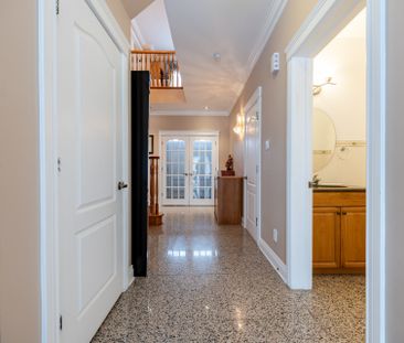 4325 Rue de l'Oural Brossard, QC J4Y - Photo 2