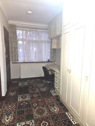 Shooters Avenue, HA3 - Photo 1