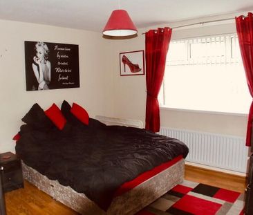 Carlton Heights, Bangor, BT19 6ZB - Photo 3