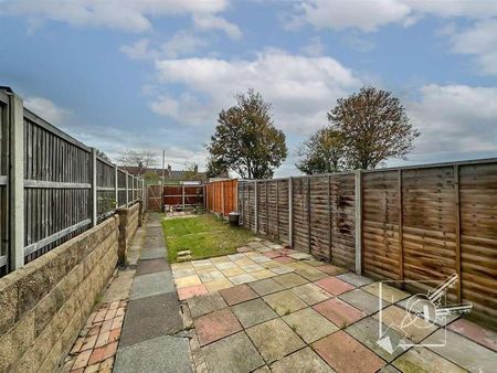 All Saints Road, Gravesend, DA11 - Photo 4